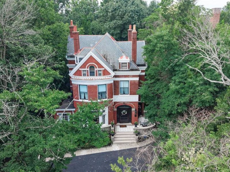 445 Ludlow Avenue, Cincinnati, OH 45220 Photo 2