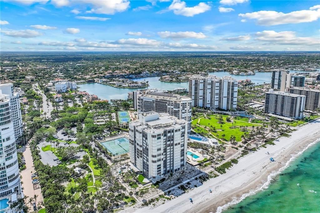 4051 Gulf Shore Blvd N, Unit 105, Naples, FL 34103 Photo