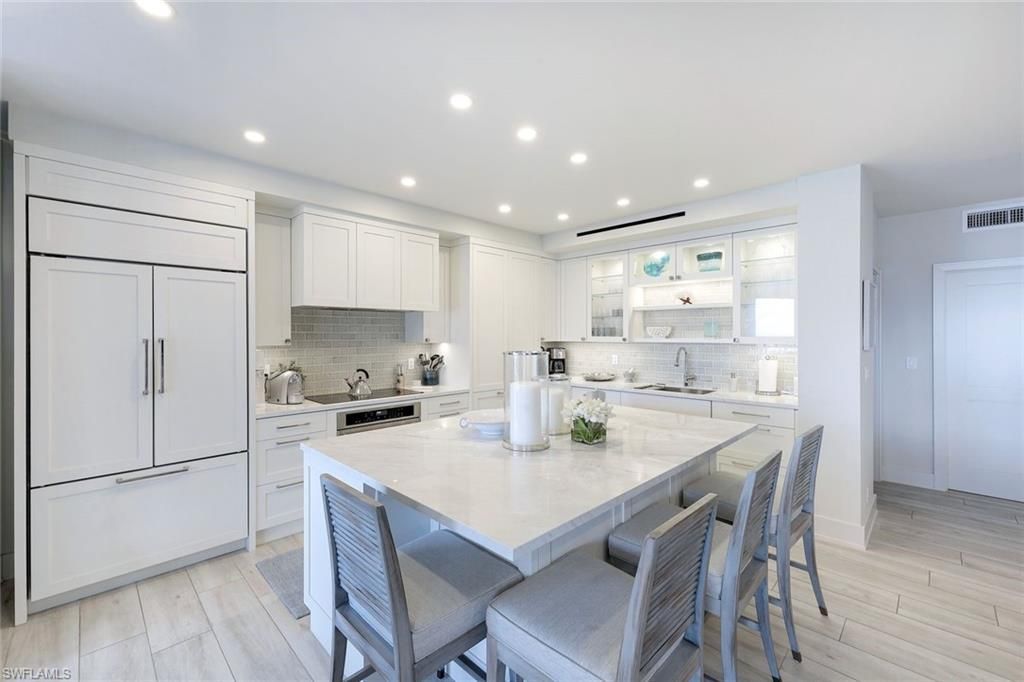 4051 Gulf Shore Blvd N, Unit 105, Naples, FL 34103 Photo