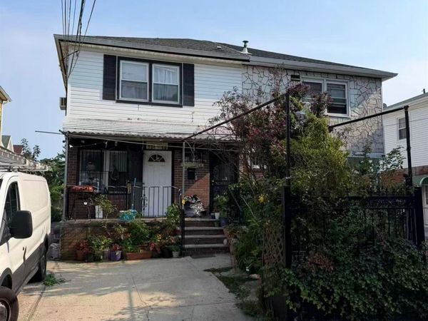 130-16 97TH Avenue, Richmond Hill, NY 11419