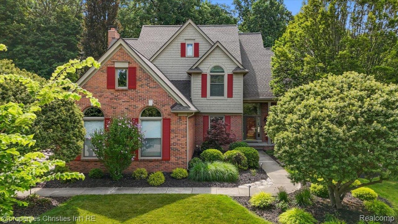 21384 Chase Drive, Novi, Mi 48375 Main Photo