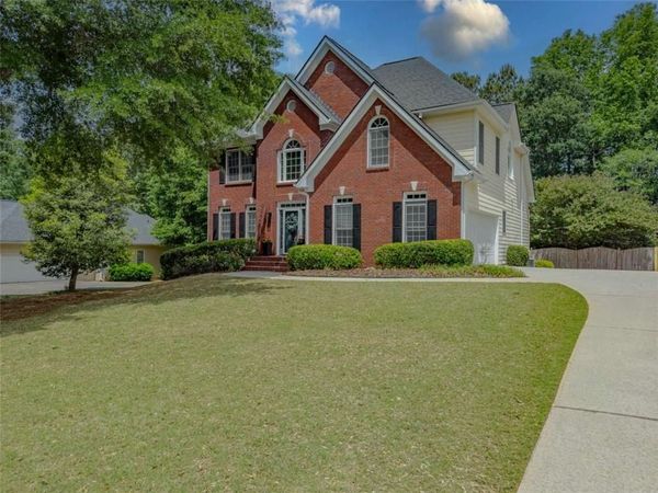 1116 Maple Creek Ridge , Loganville, GA 30052