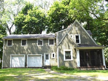 858 Ridge Road, Ontario, NY 14519