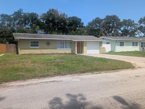 2132 ISABELLE STREET , LARGO, FL 33774