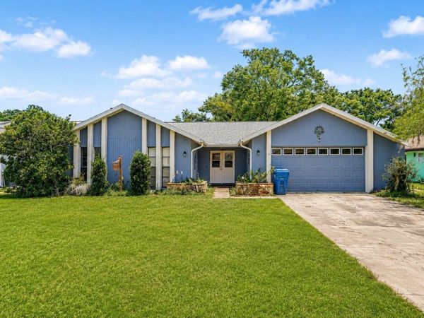 9074 HEATHER BOULEVARD, WEEKI WACHEE, FL 34613