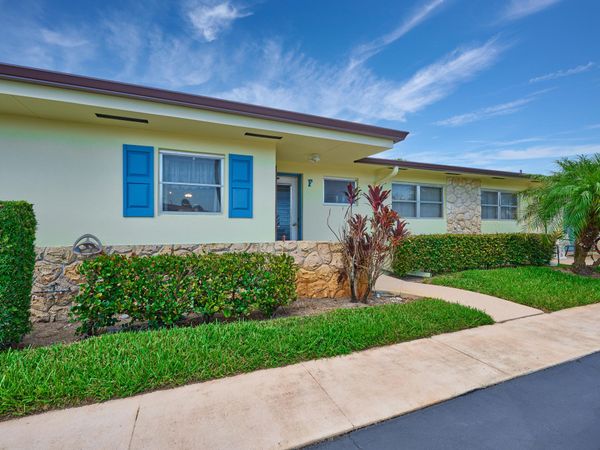 2804 Crosley Drive E, Unit F, West Palm Beach, FL 33415