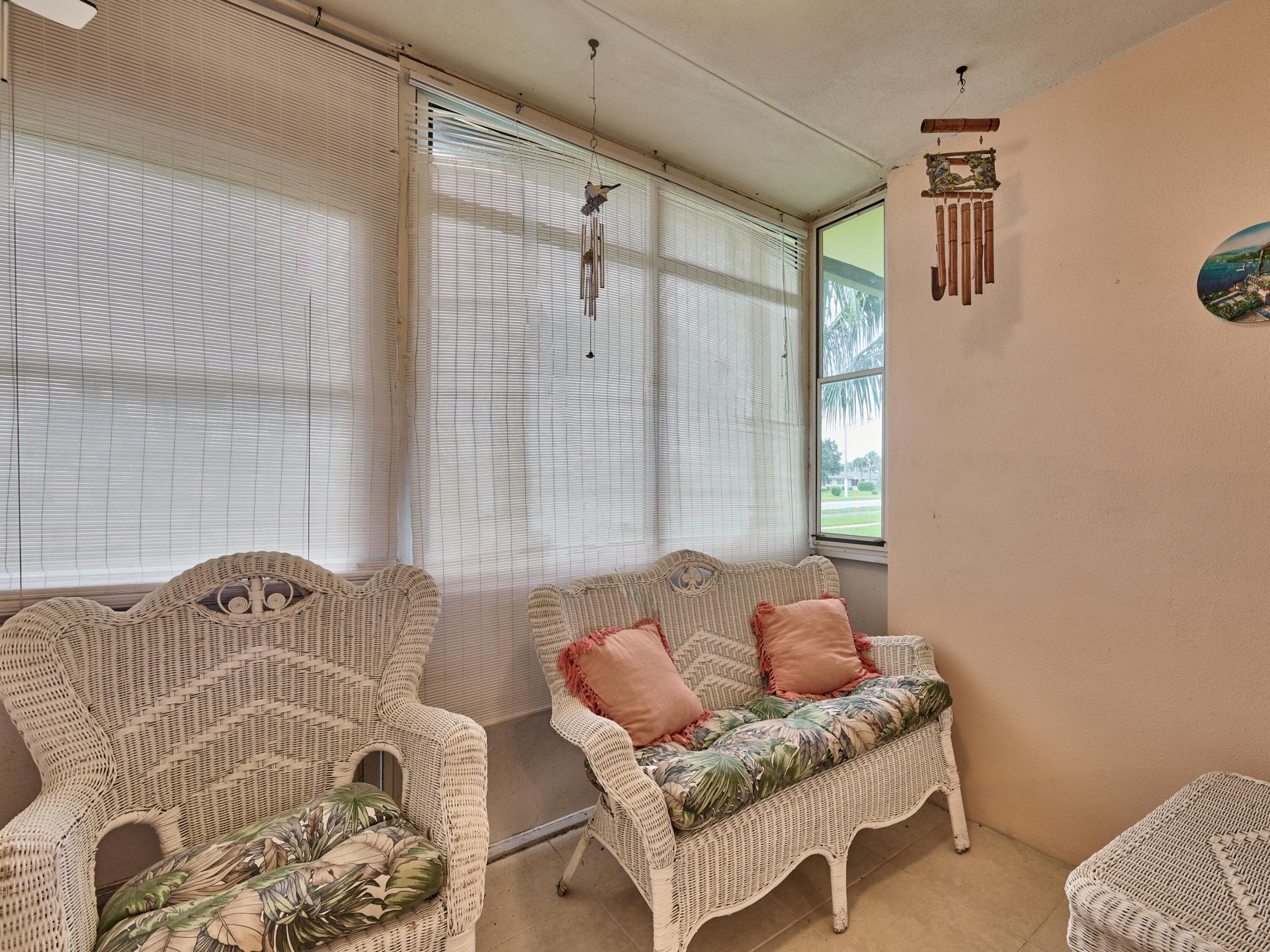 2804 Crosley Drive E, Unit F, West Palm Beach, FL 33415 Photo