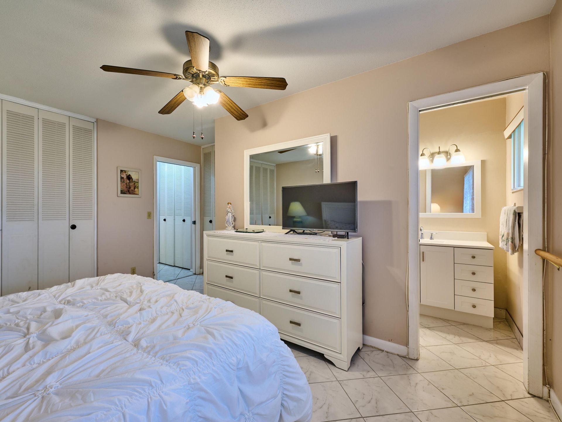 2804 Crosley Drive E, Unit F, West Palm Beach, FL 33415 Photo
