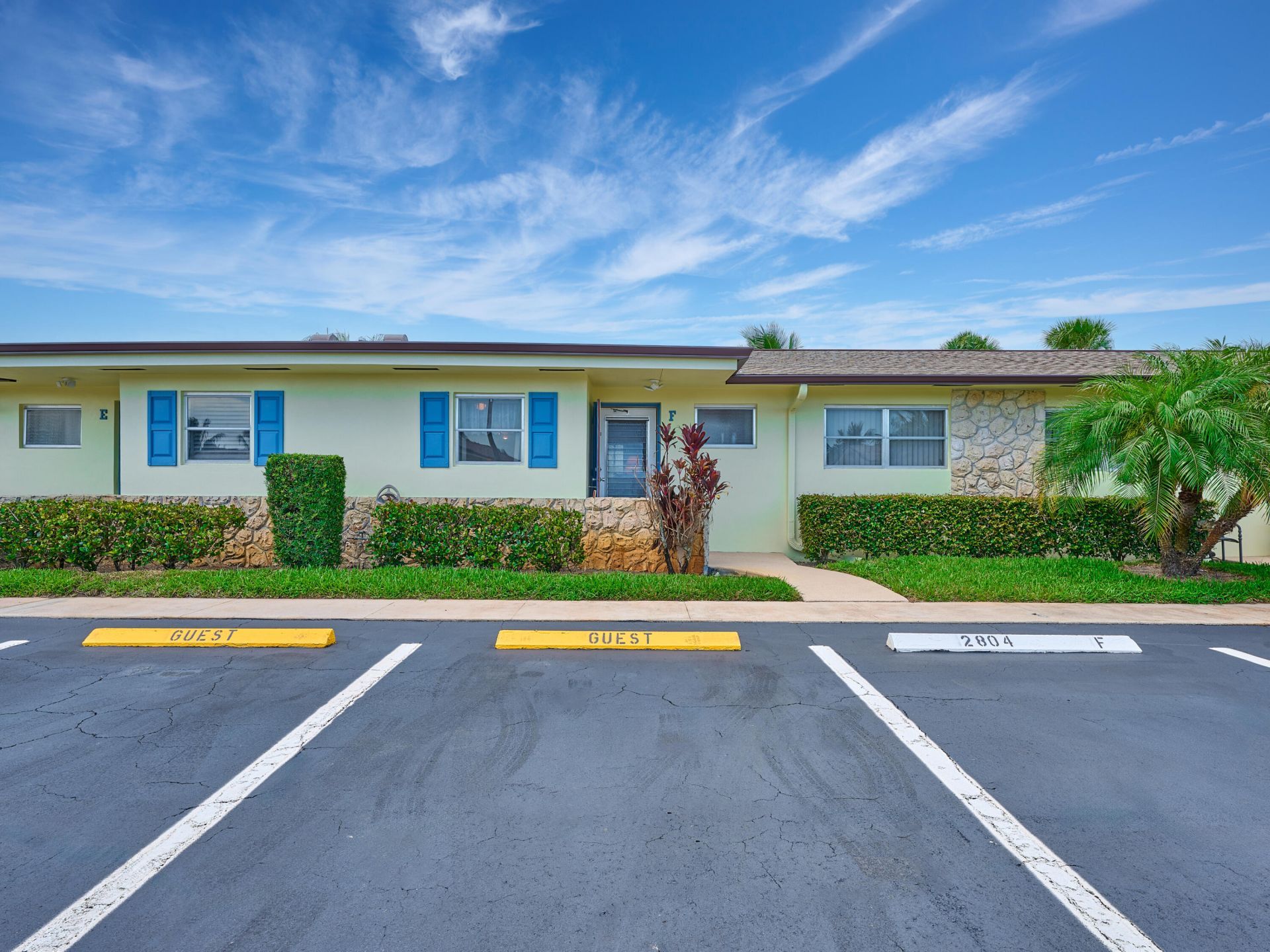 2804 Crosley Drive E, Unit F, West Palm Beach, FL 33415 Photo