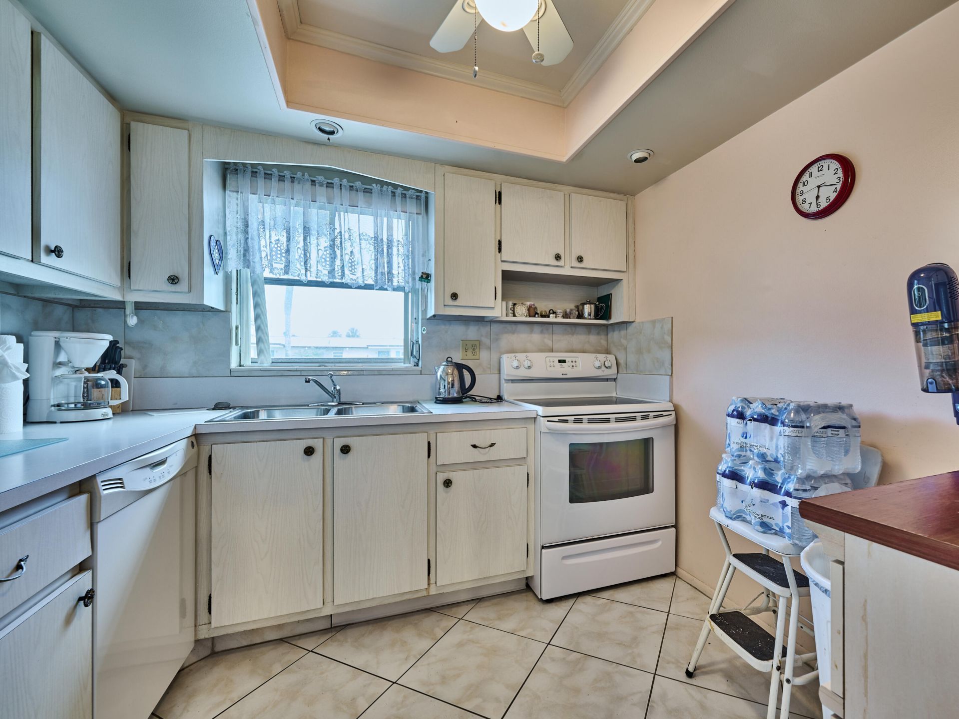 2804 Crosley Drive E, Unit F, West Palm Beach, FL 33415 Photo