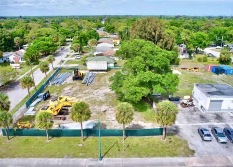 2108 Orange Avenue, Fort Pierce, FL 34982 Photo