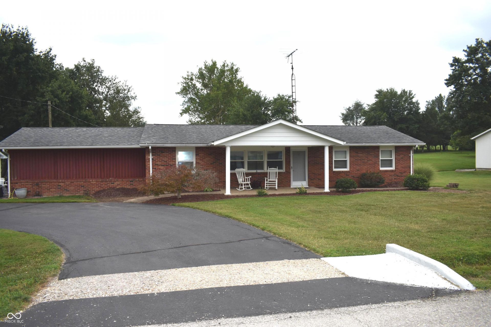 7265 W County Road 200 Road S, North Vernon, IN 47265 Main Photo
