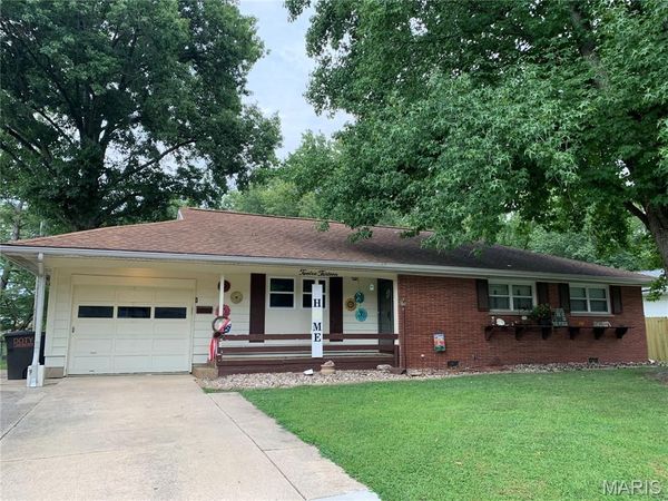 1213 Killarney Drive, Greenville, IL 62246