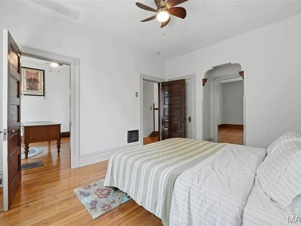 3625 Juniata Street , St Louis, MO 63116