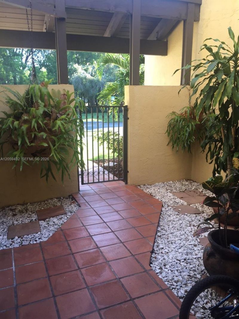 3917 Adra Ave , Unit E-46A, Doral, FL 33178 Photo
