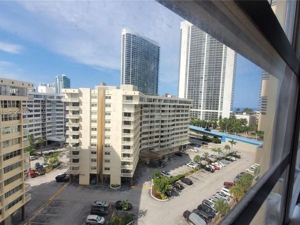 1833 S Ocean Dr, Unit 1103, Hallandale Beach, FL 33009