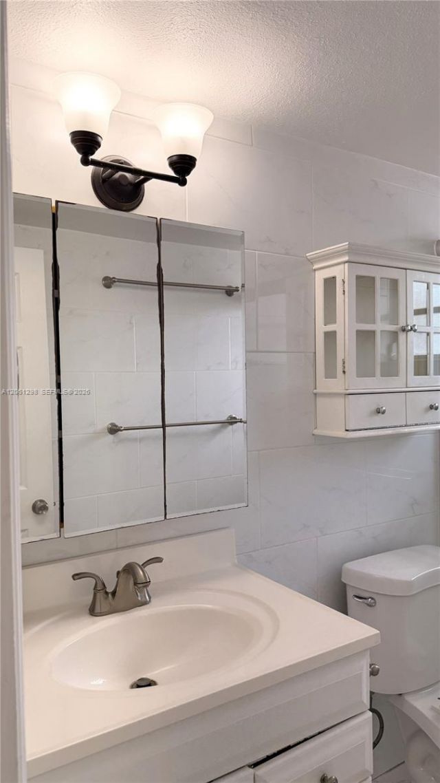 5100 W Flagler St, Unit 204, Miami, FL 33134 Photo