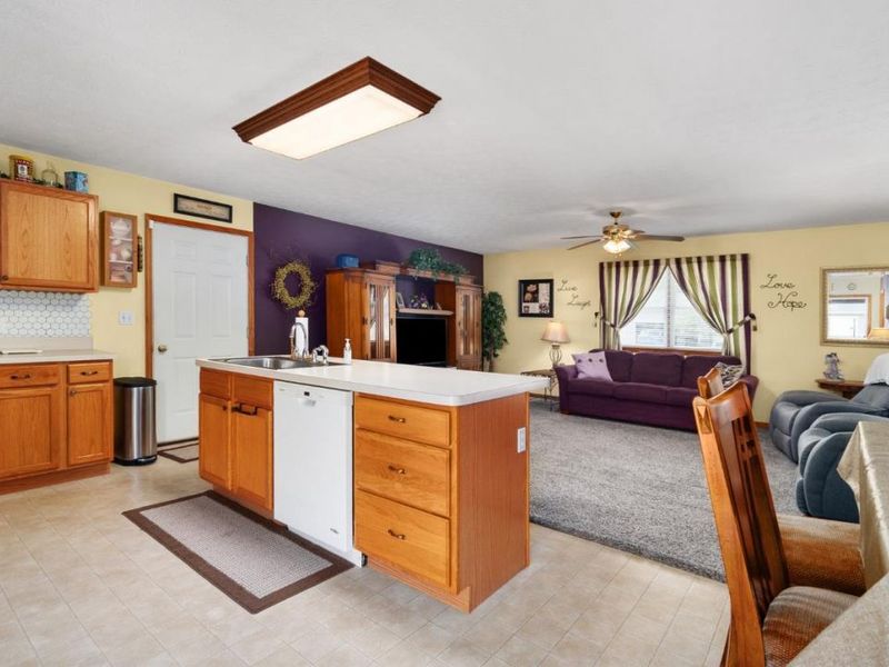 104 Maple Ridge, Mount Orab, OH 45154 Photo 9
