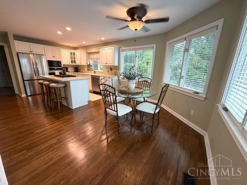 7425 Tepperwood Drive, West Chester, OH 45069 Photo 8