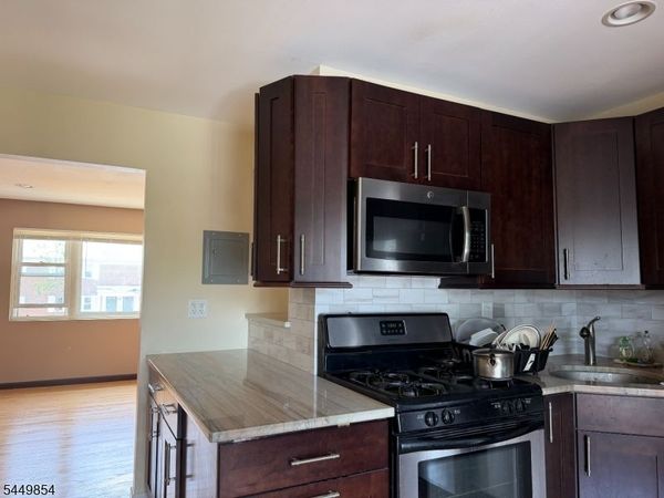 160 Evergreen Road, Edison, NJ 08837