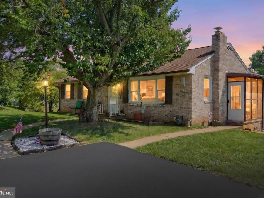132 E King Street , Dallastown, PA 17313 Main Photo