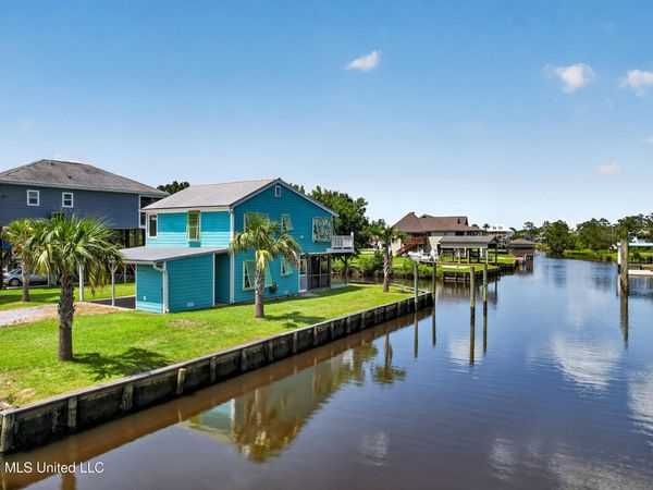 9002 Alabama Street, Bay Saint Louis, MS 39520