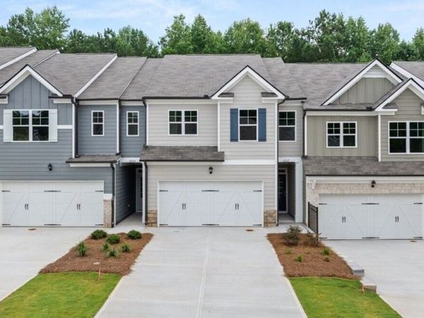 6657 Parsons Street, Flowery Branch, GA 30542