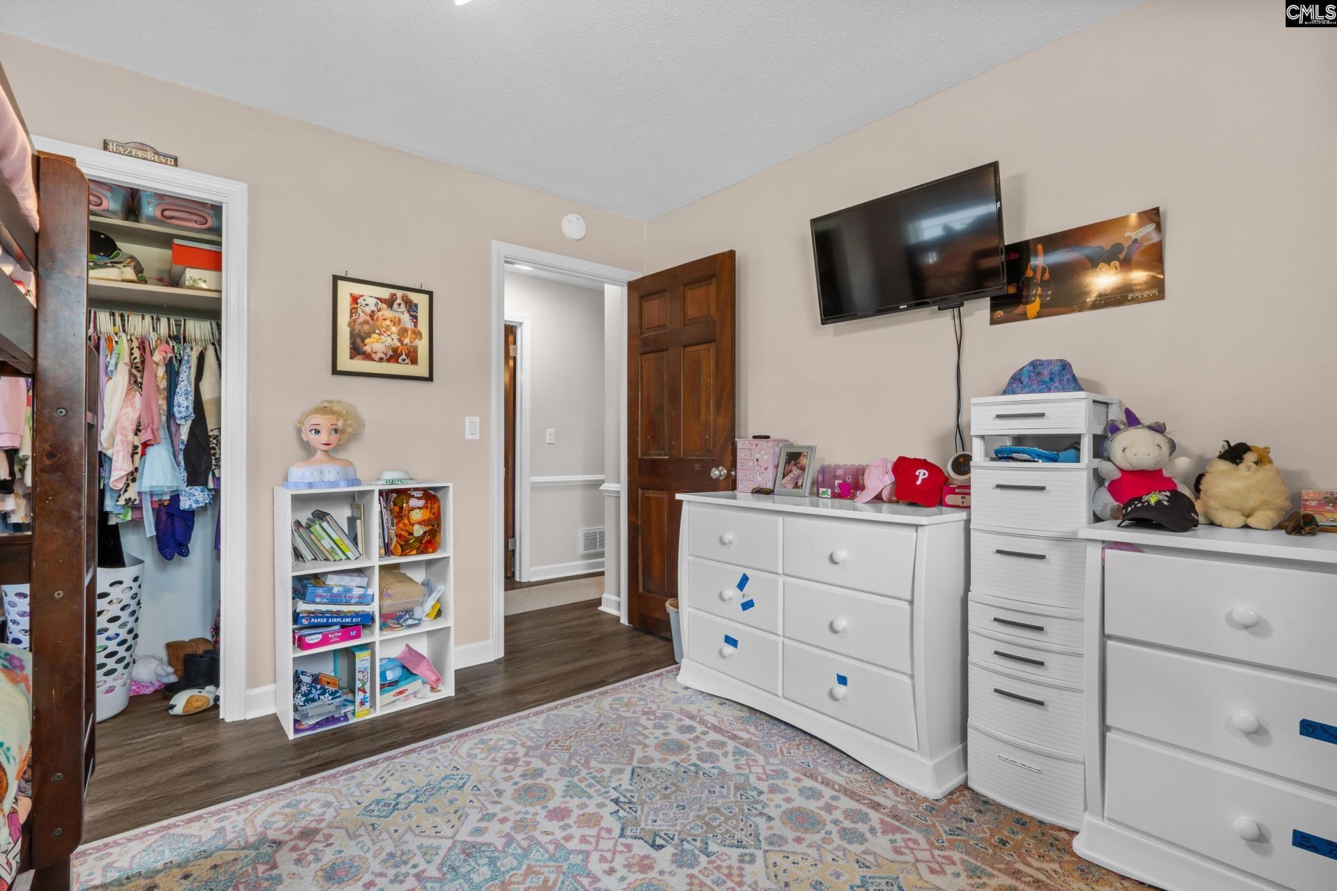 17 Archdale Road  Photo 19