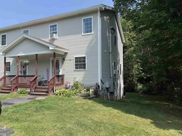15 Twin Court, St. Albans Town, VT 05478
