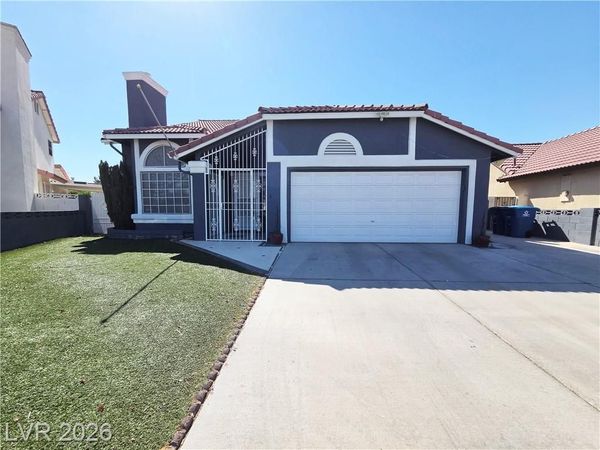 4028 Zapotec Way, Las Vegas, NV 89103