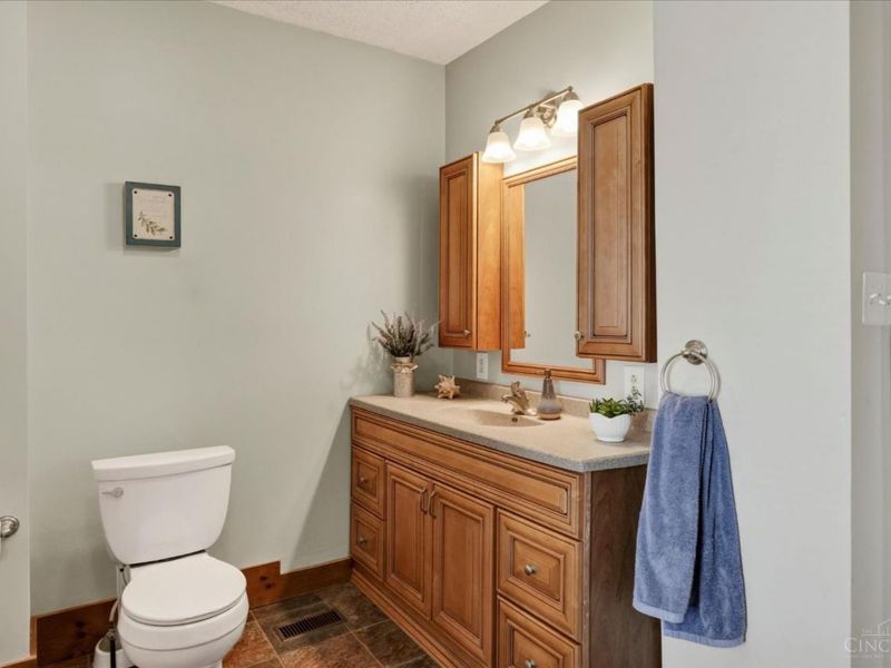 1788 Hidy Road N, Jeffersonville, OH 43128 Photo 21