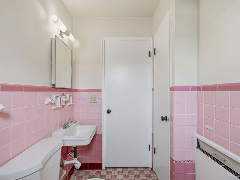 6428 Montgomery Road, Cincinnati, OH 45213 Photo 16