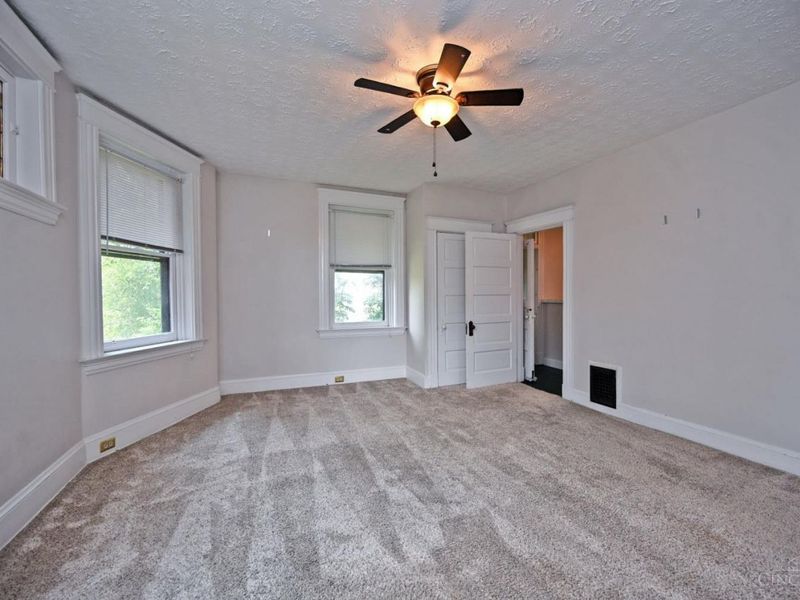 2331 Fairview Avenue, Cincinnati, OH 45219 Photo 10