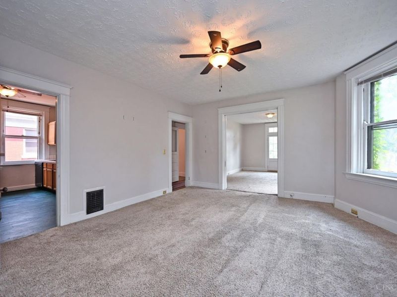 2331 Fairview Avenue, Cincinnati, OH 45219 Photo 13