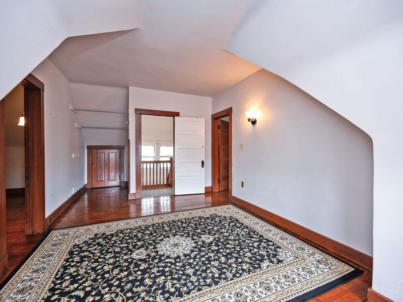 2331 Fairview Avenue, Cincinnati, OH 45219 Photo 27
