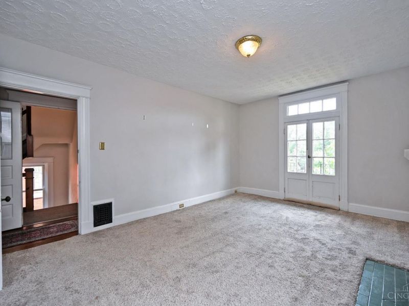 2331 Fairview Avenue, Cincinnati, OH 45219 Photo 8