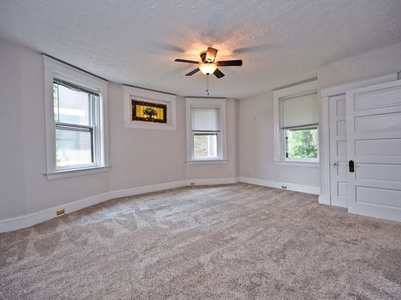 2331 Fairview Avenue, Cincinnati, OH 45219 Photo 9