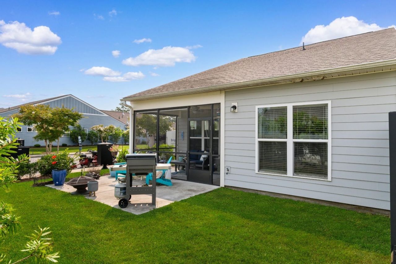 6041 Campanella St. Photo 31