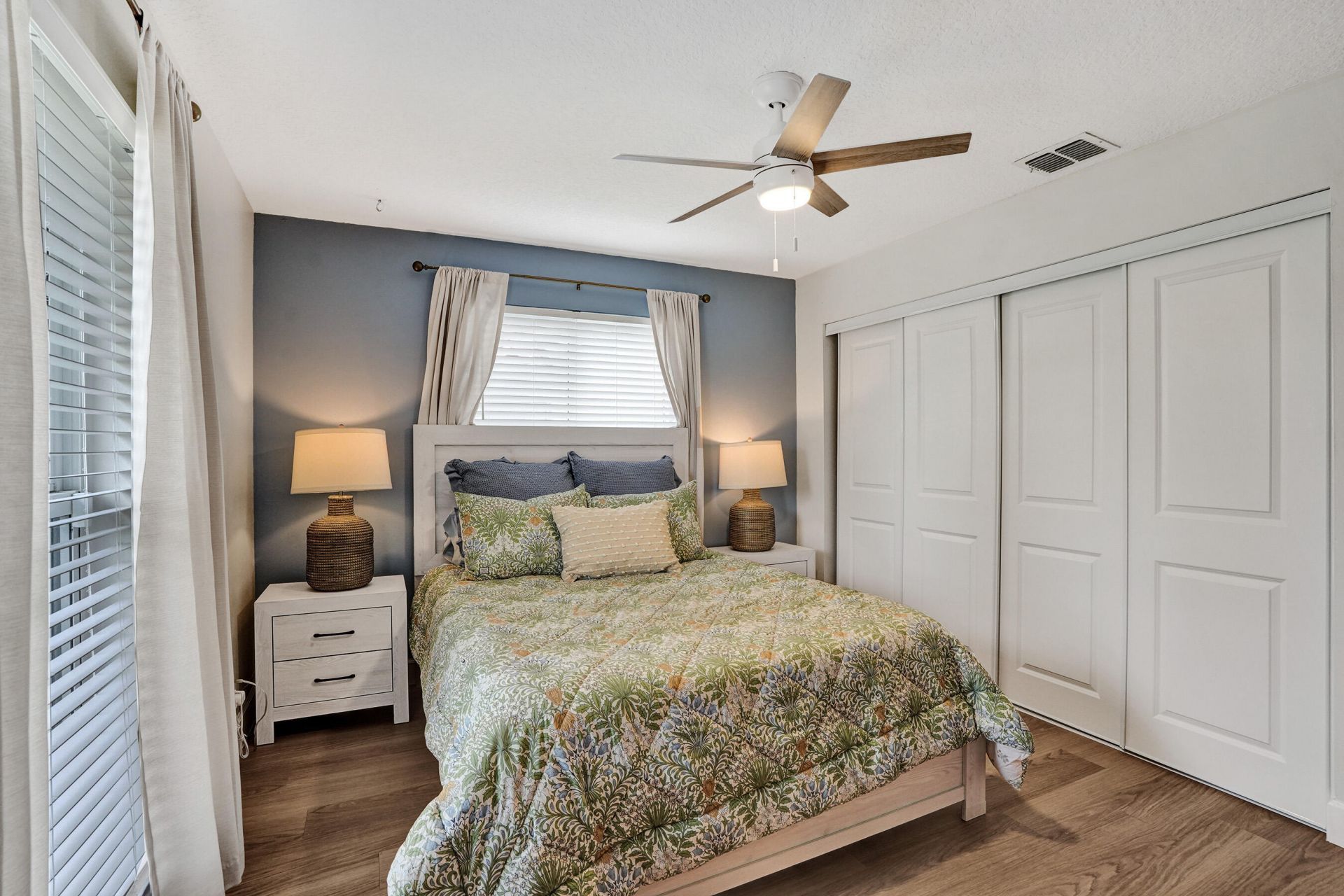 1711 W Oak Knoll Circle, Davie, FL 33324 Photo