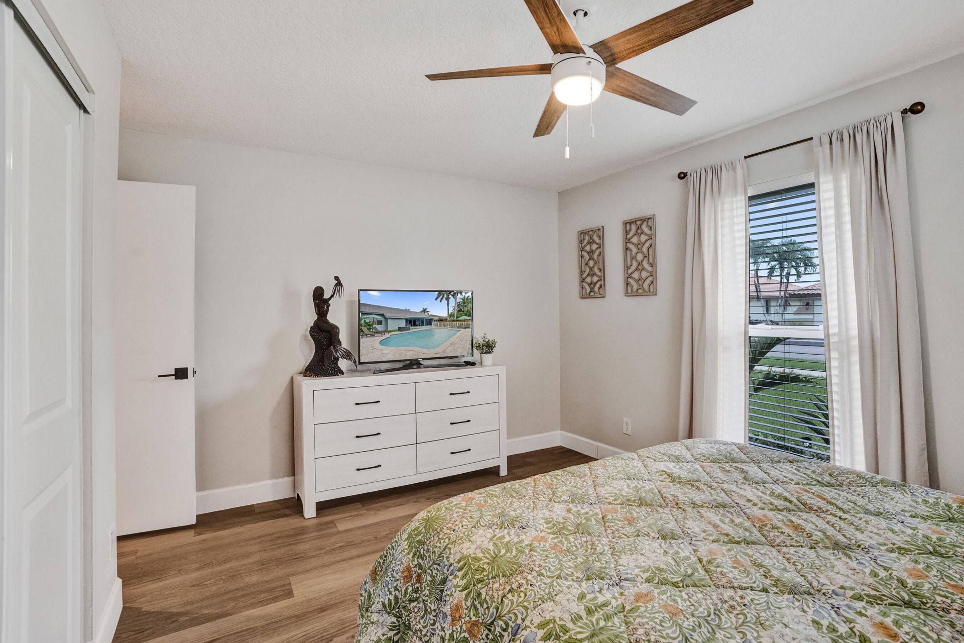 1711 W Oak Knoll Circle, Davie, FL 33324 Photo
