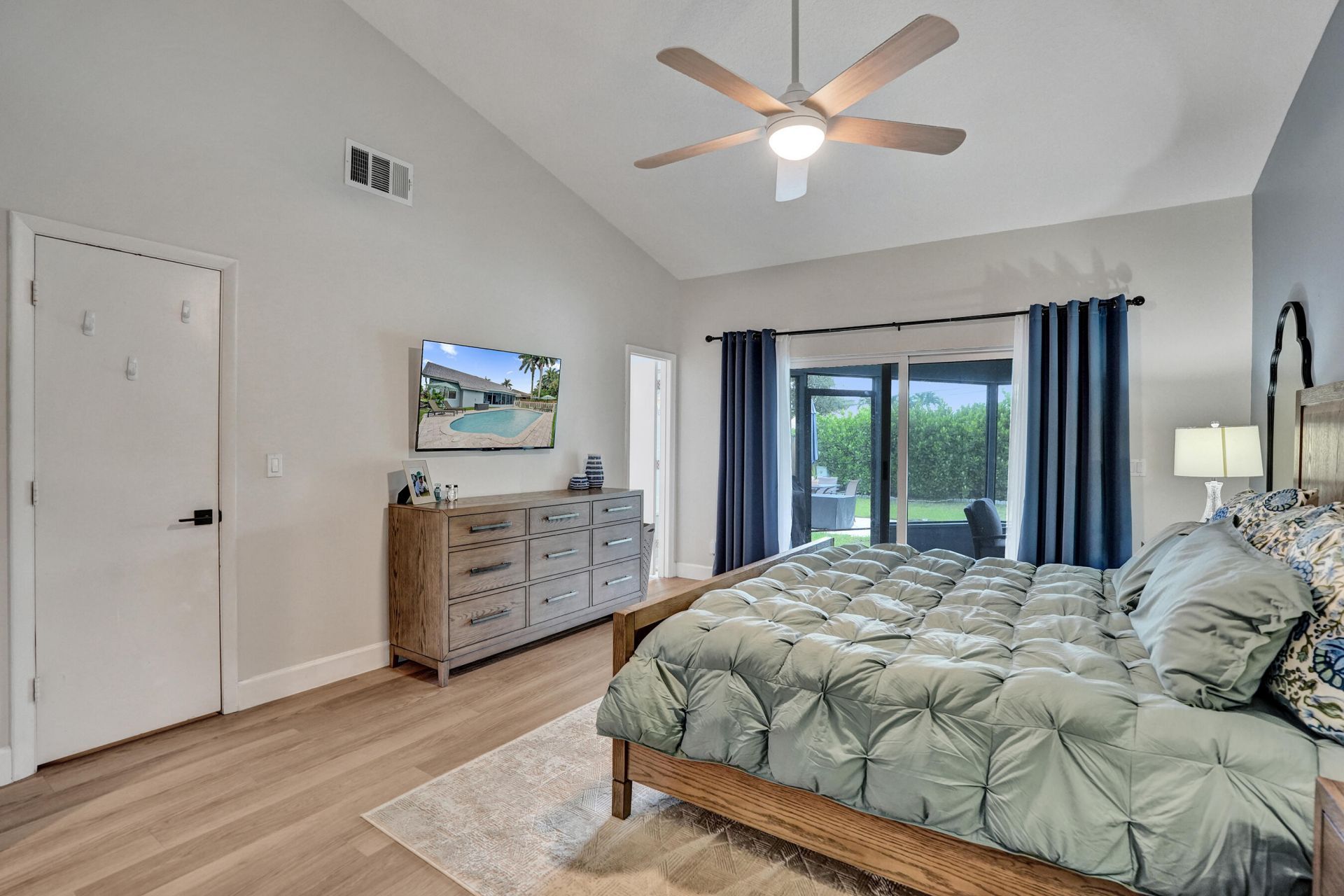 1711 W Oak Knoll Circle, Davie, FL 33324 Photo