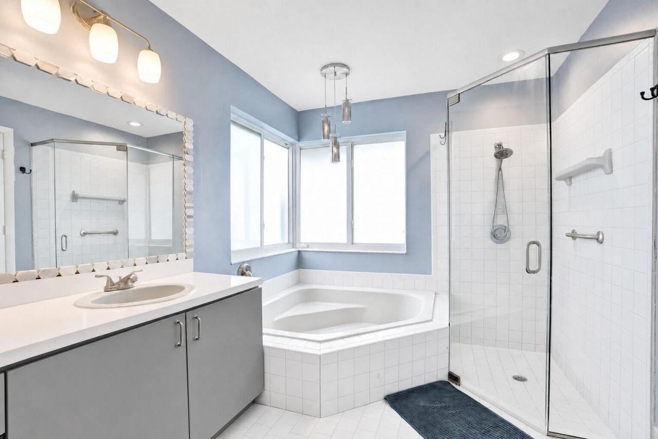 1711 W Oak Knoll Circle, Davie, FL 33324 Photo