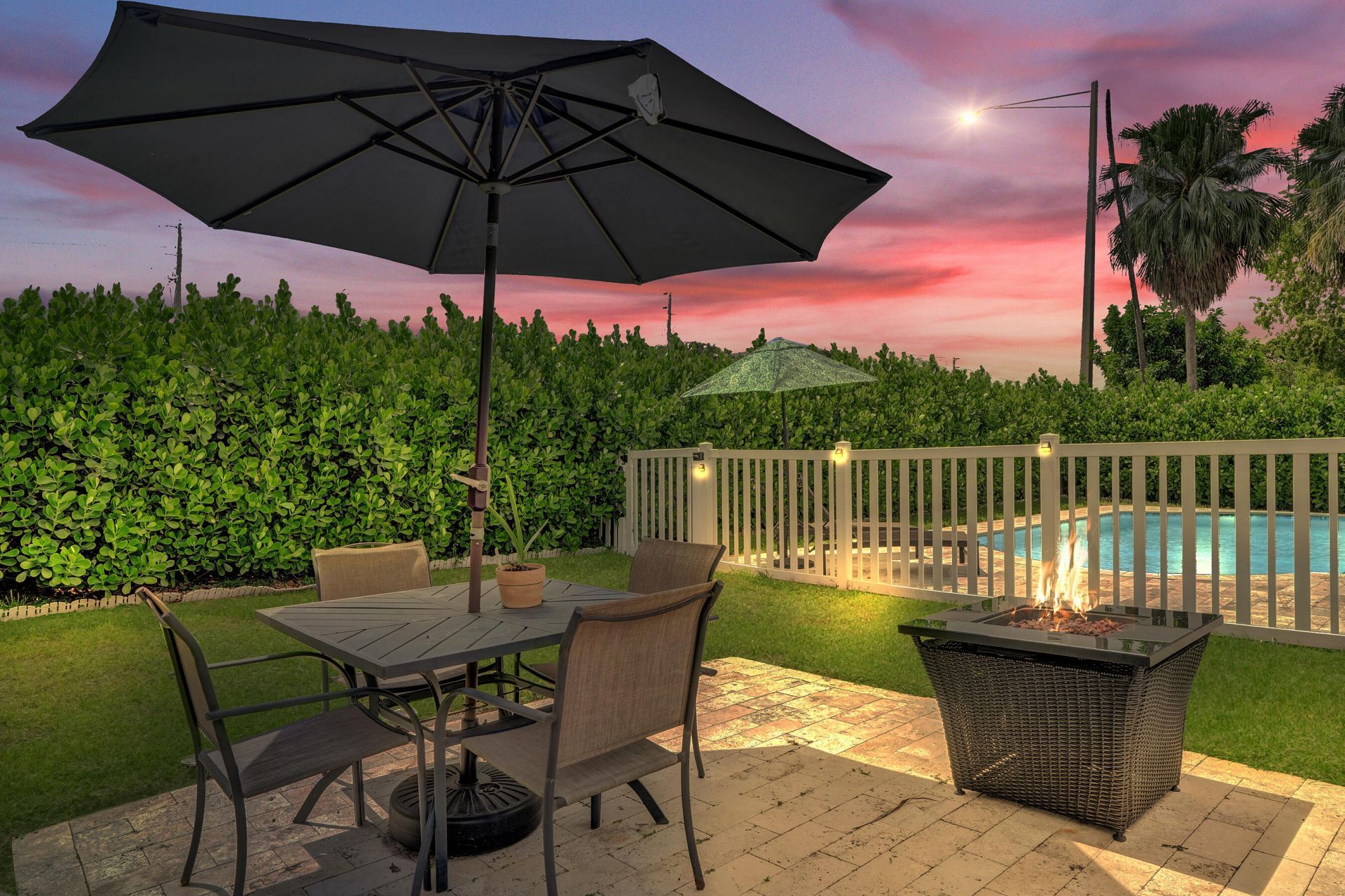 1711 W Oak Knoll Circle, Davie, FL 33324 Photo