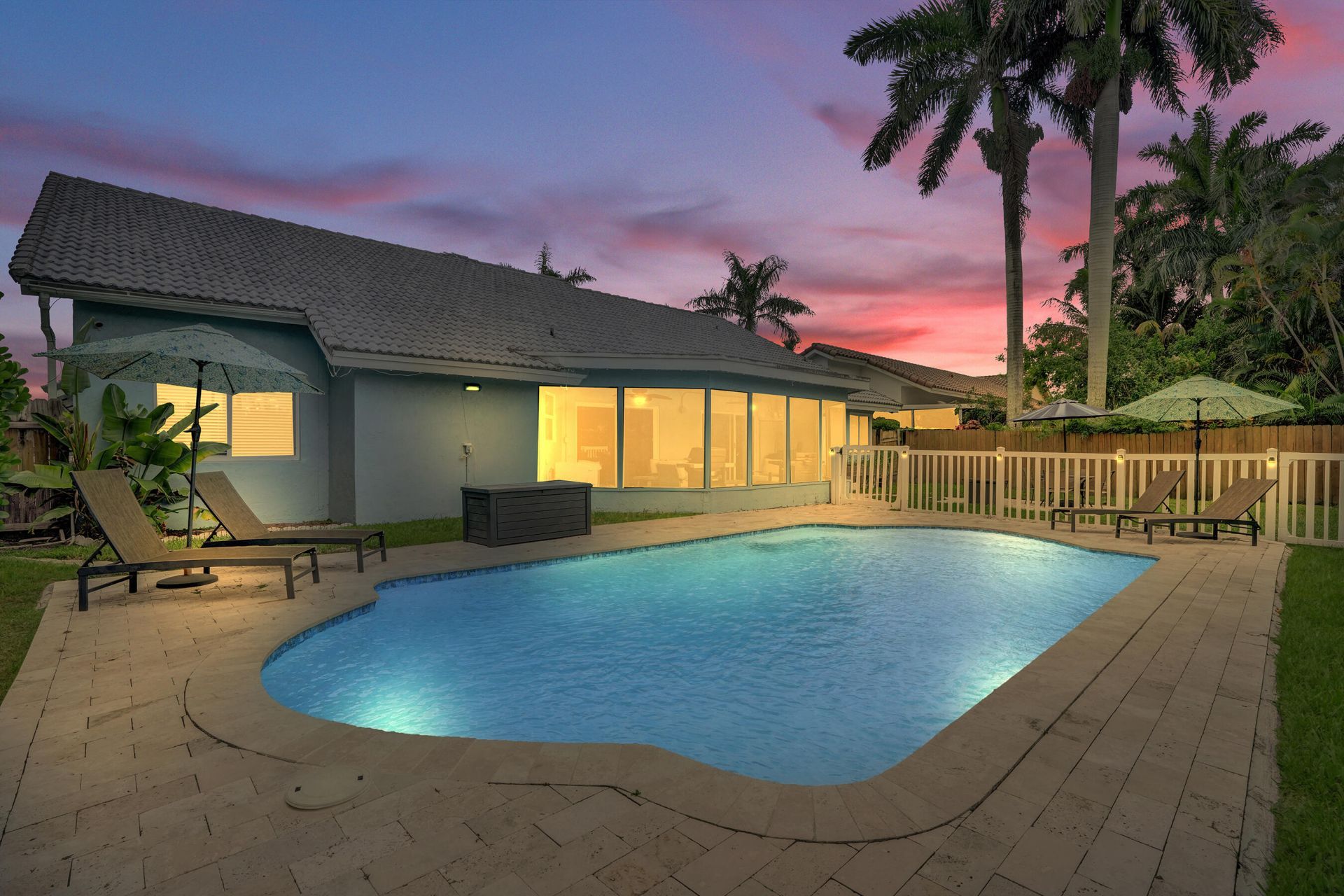 1711 W Oak Knoll Circle, Davie, FL 33324 Photo