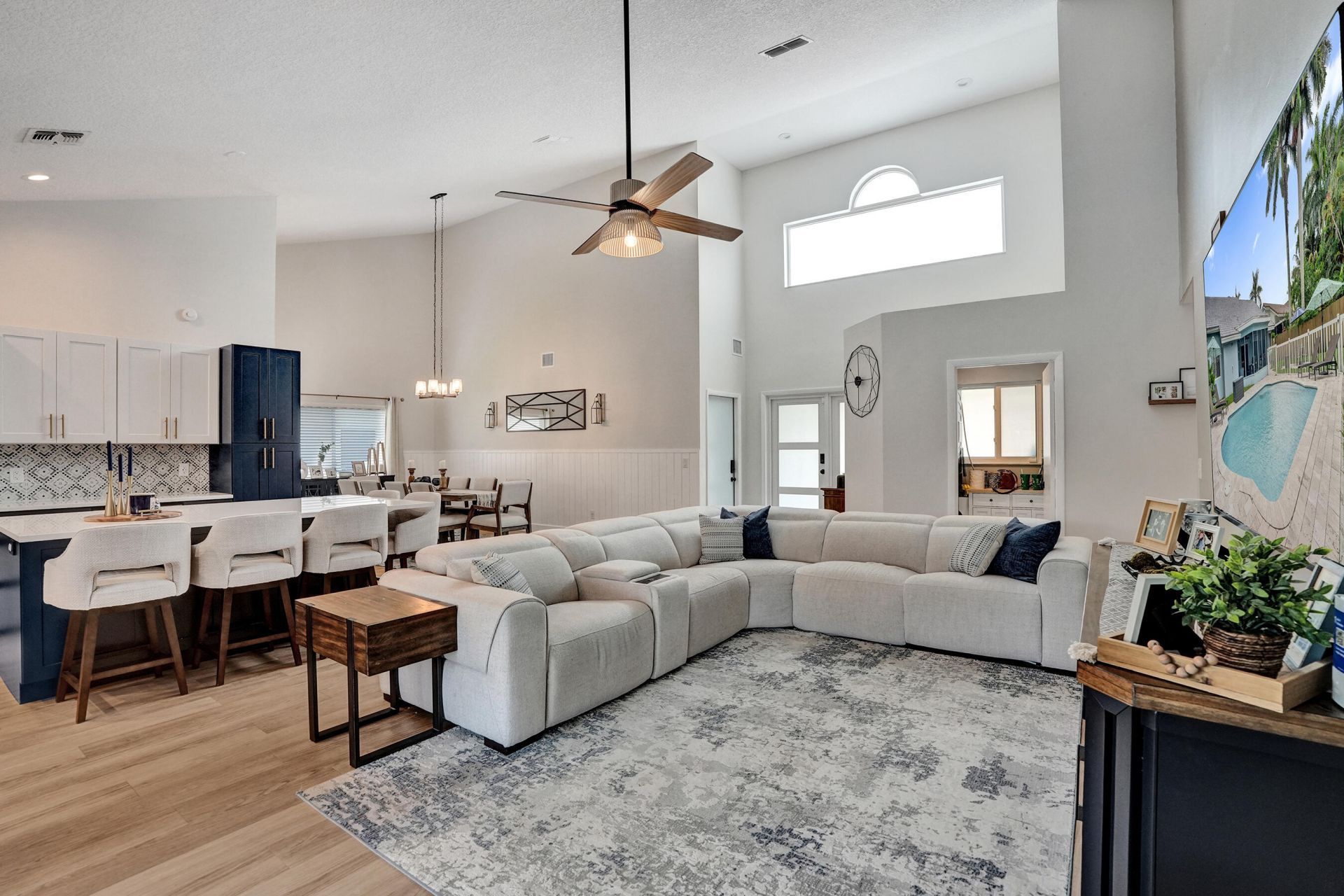 1711 W Oak Knoll Circle, Davie, FL 33324 Photo