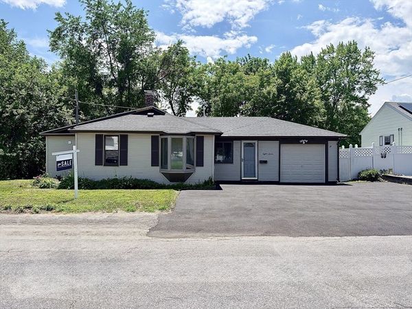 87 Vezina Ave, Leominster, MA 01453