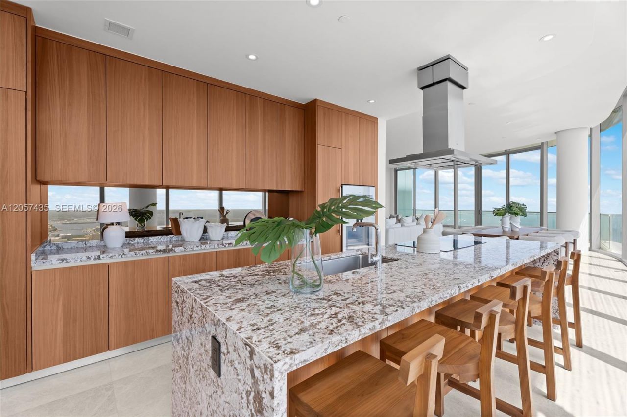 175 SE 25th St, Unit 4302, Miami, FL 33129 Photo