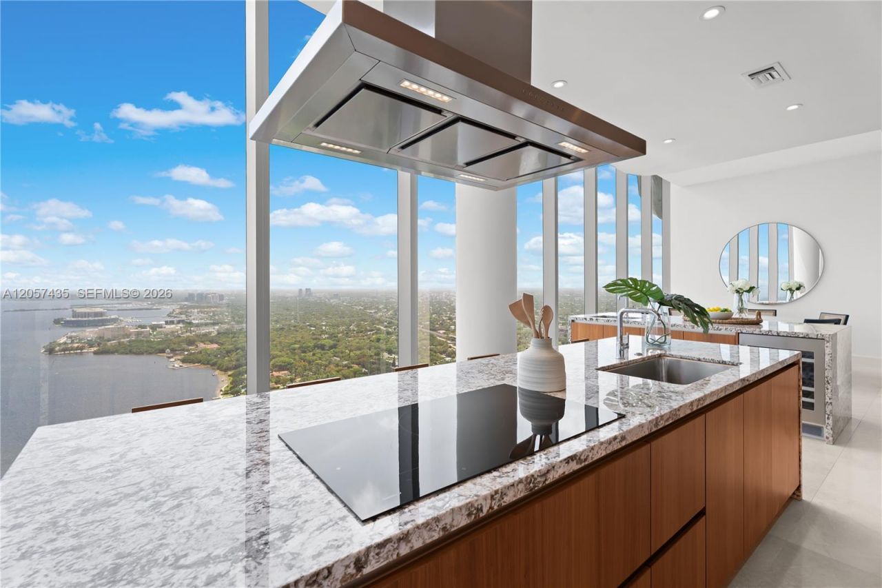175 SE 25th St, Unit 4302, Miami, FL 33129 Photo