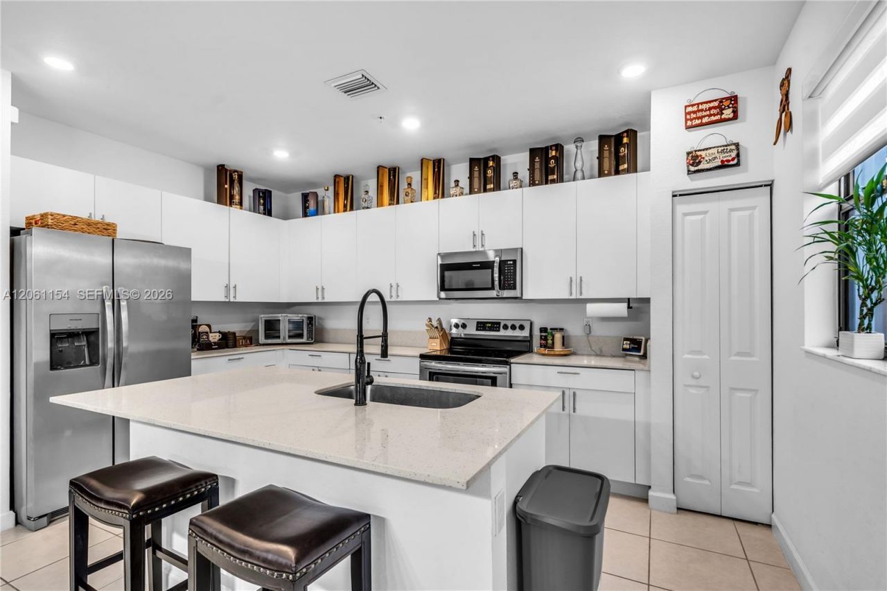 278 SW 159th Pl, Pembroke Pines, FL 33027 Photo