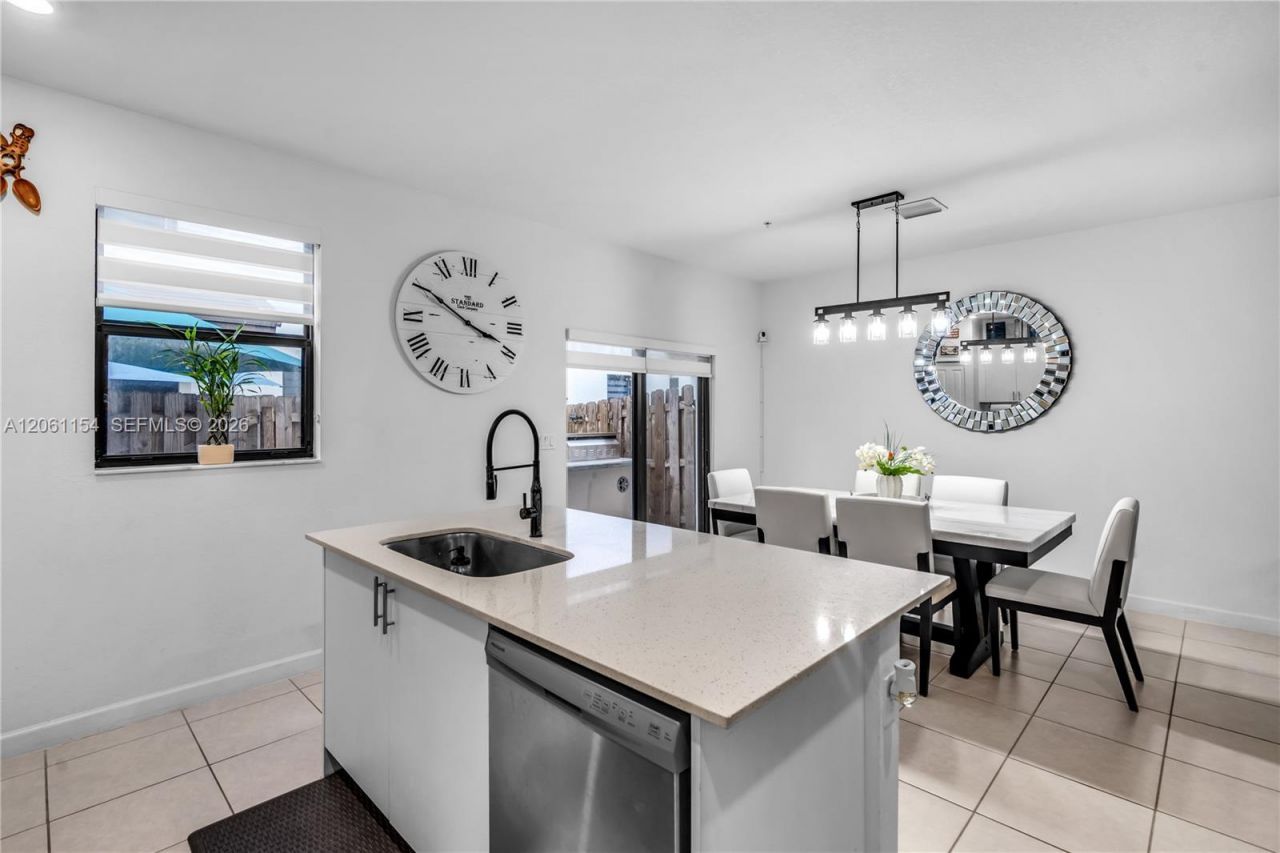 278 SW 159th Pl, Pembroke Pines, FL 33027 Photo